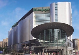 Corte Inglés de la avenida Francia en una imagen de archivo.