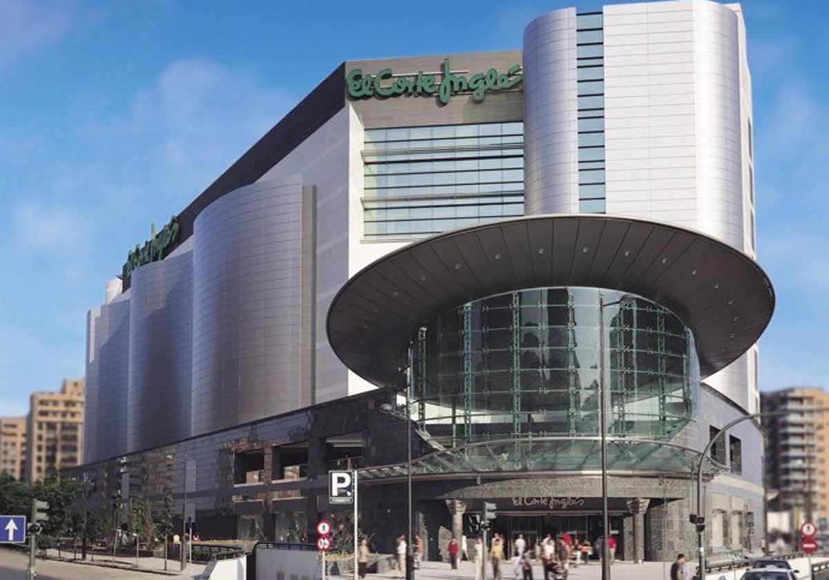 Corte Inglés de la avenida Francia en una imagen de archivo.