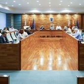 Sesión plenaria en el Ayuntamiento de Torrent.
