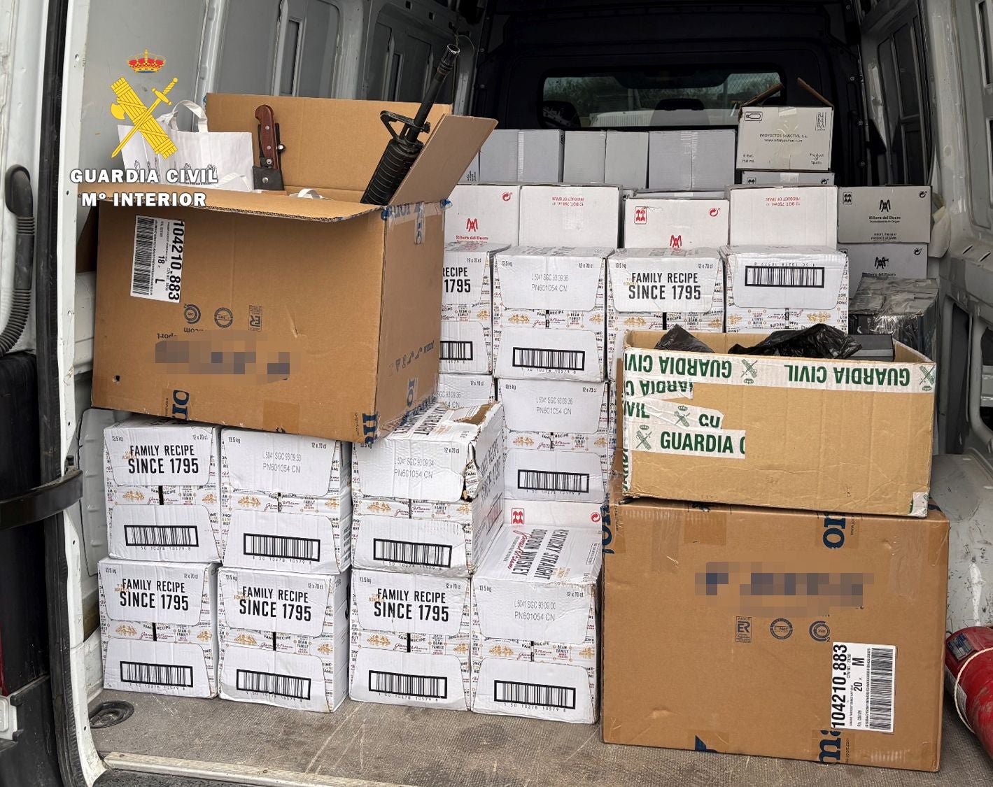 Licor robado en Valencia permite dar con integrantes de una banda que sustrajo vino en la Ribera del Duero | Las Provincias
