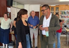La ministra Sira Rago y el alcalde de Sedaví.