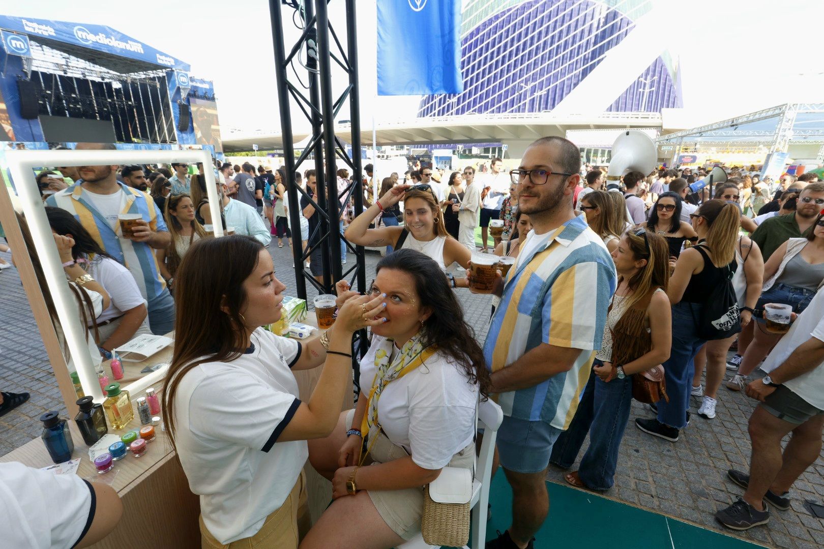 FOTOS | Búscate en el Festival de les Arts 2025 (viernes)