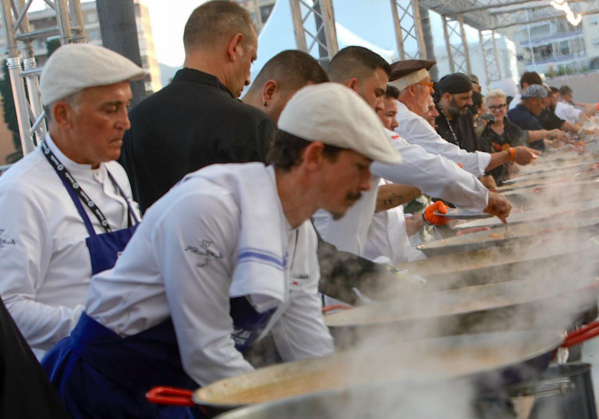 El restaurante En-Boga de Valencia gana el Concurso Internacional de Fideuà de Gandia