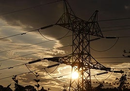 Torre de transporte de energía