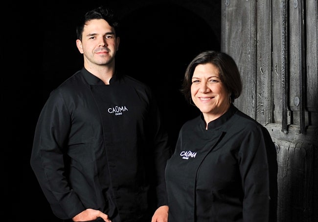 Teresa Ricart y su hijo Rafael, nueva generación de maestros chocolateros.