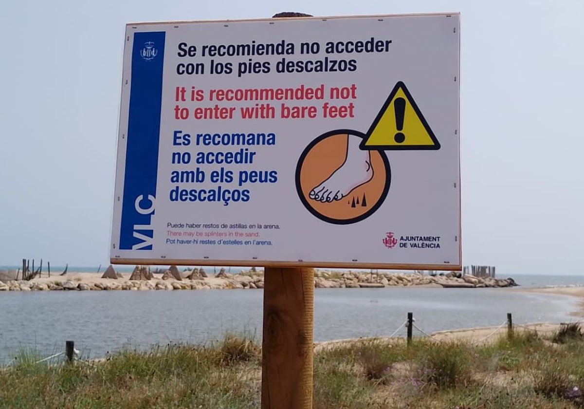Cartel que contiene la recomendación del Ayuntamiento de Valencia.
