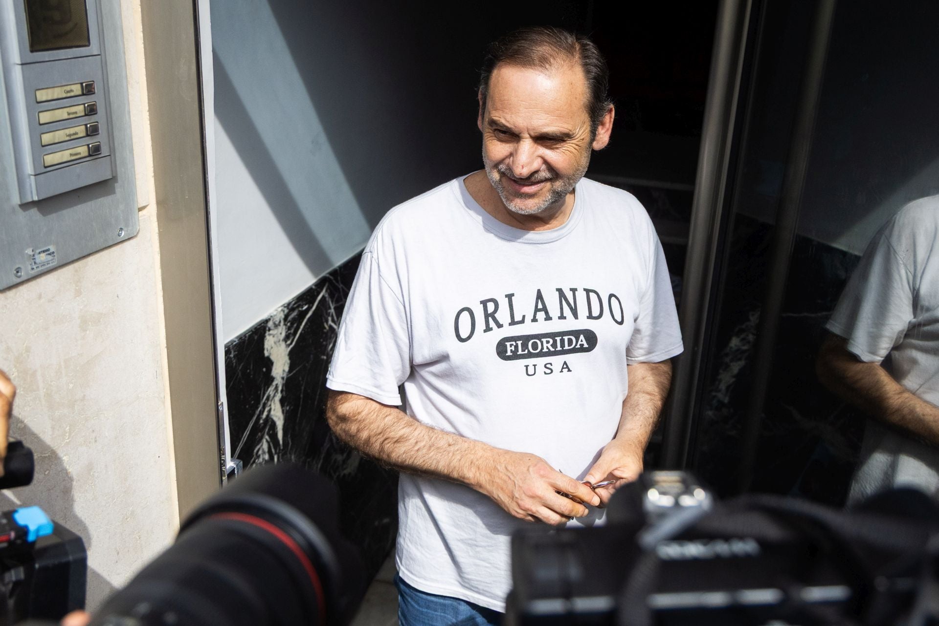 La UCO registra la casa de Ábalos en Valencia en busca de pruebas del pago de comisiones en el &#039;caso Koldo&#039;