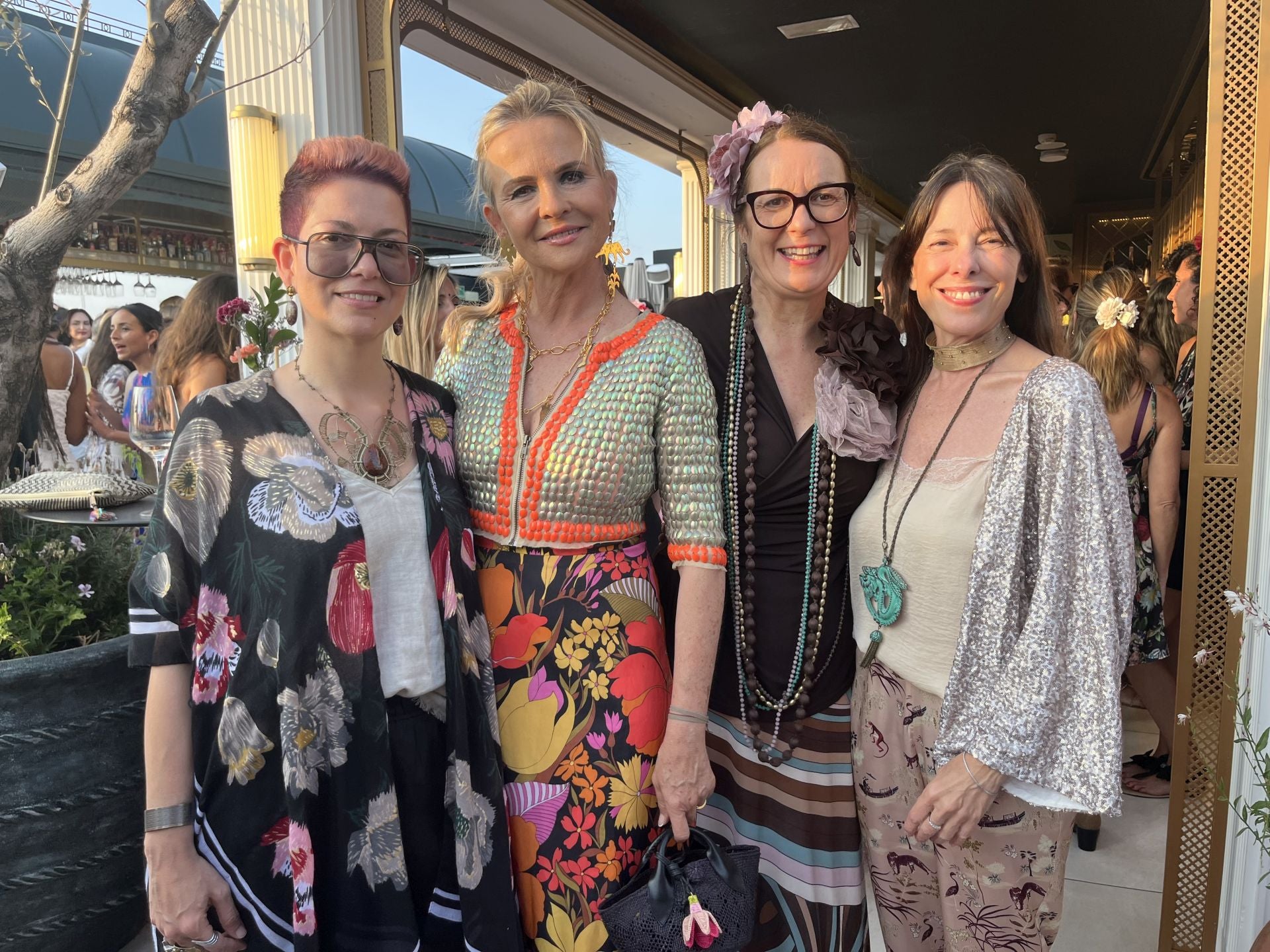 Angelica Gurel, Eva Marcellán, Beatriz Poyatos y Asun Guillot.
