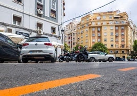 Zona naranja pintada ya en Calixto III este martes.