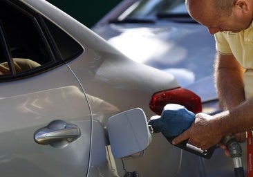 Esta es la velocidad exacta en la que se gasta menos combustible según la DGT