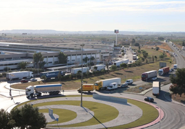 Acceso al polígono La Riba.