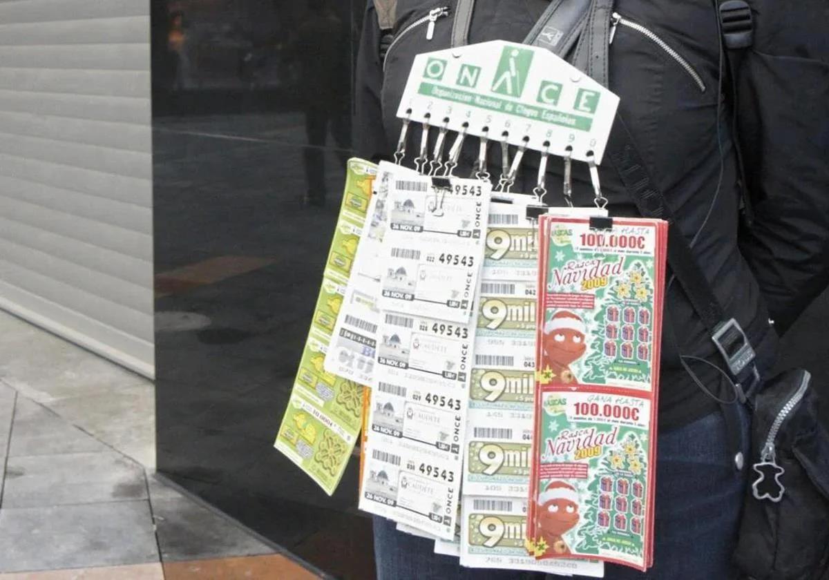 Venta de cupones de la ONCE, en un quiosco. Imagen de archivo.