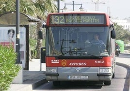 Línea 32 de la EMT que llega hasta la playa.