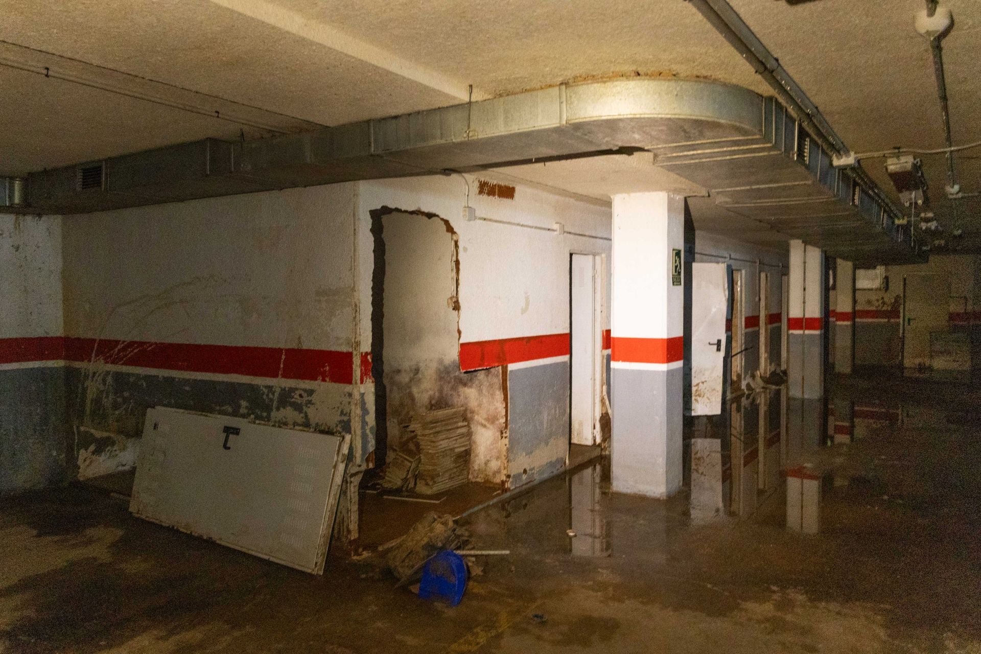 FOTOS | Un garaje apocalíptico en el barrio de La Torre