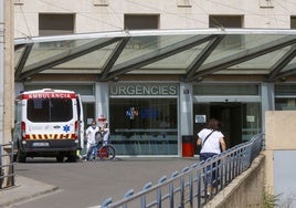 Entrada de Urgencias del hospital Doctor Peset.