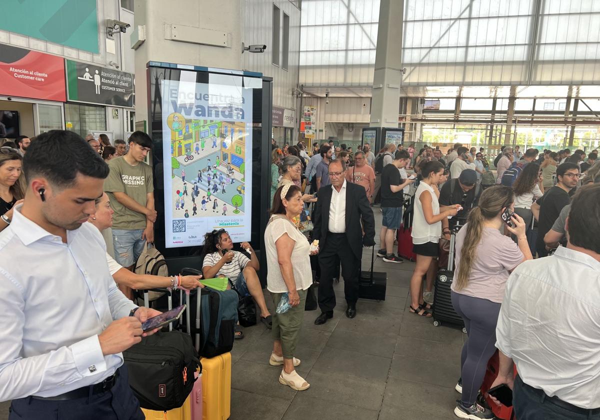 Interrumpida la alta velocidad entre la Comunitat y Madrid por una avería en Chamartín