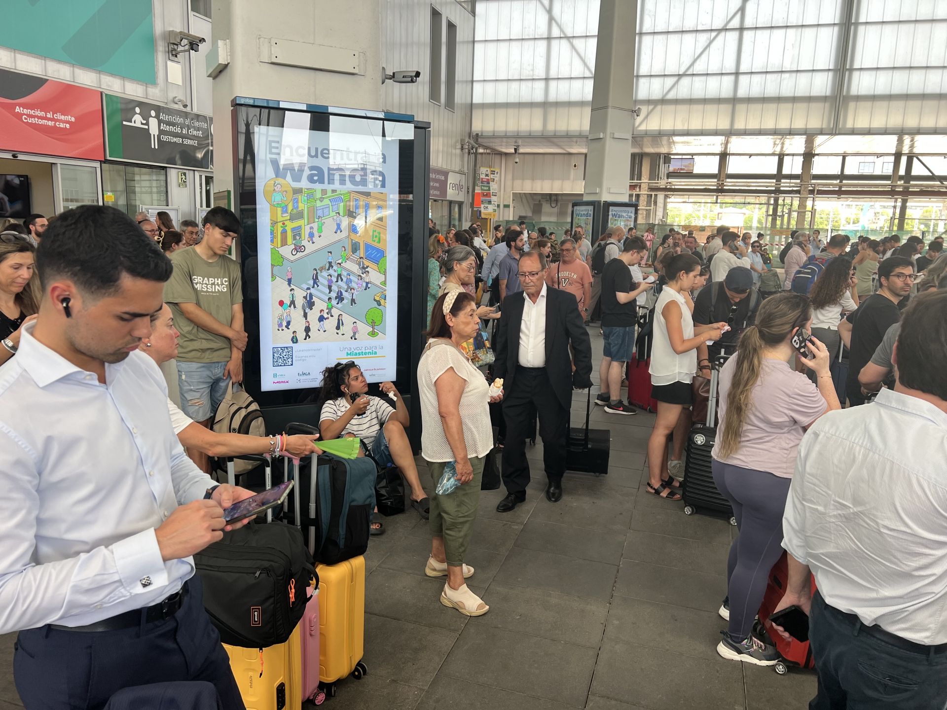 Interrumpida la alta velocidad entre la Comunitat y Madrid por una avería en Chamartín