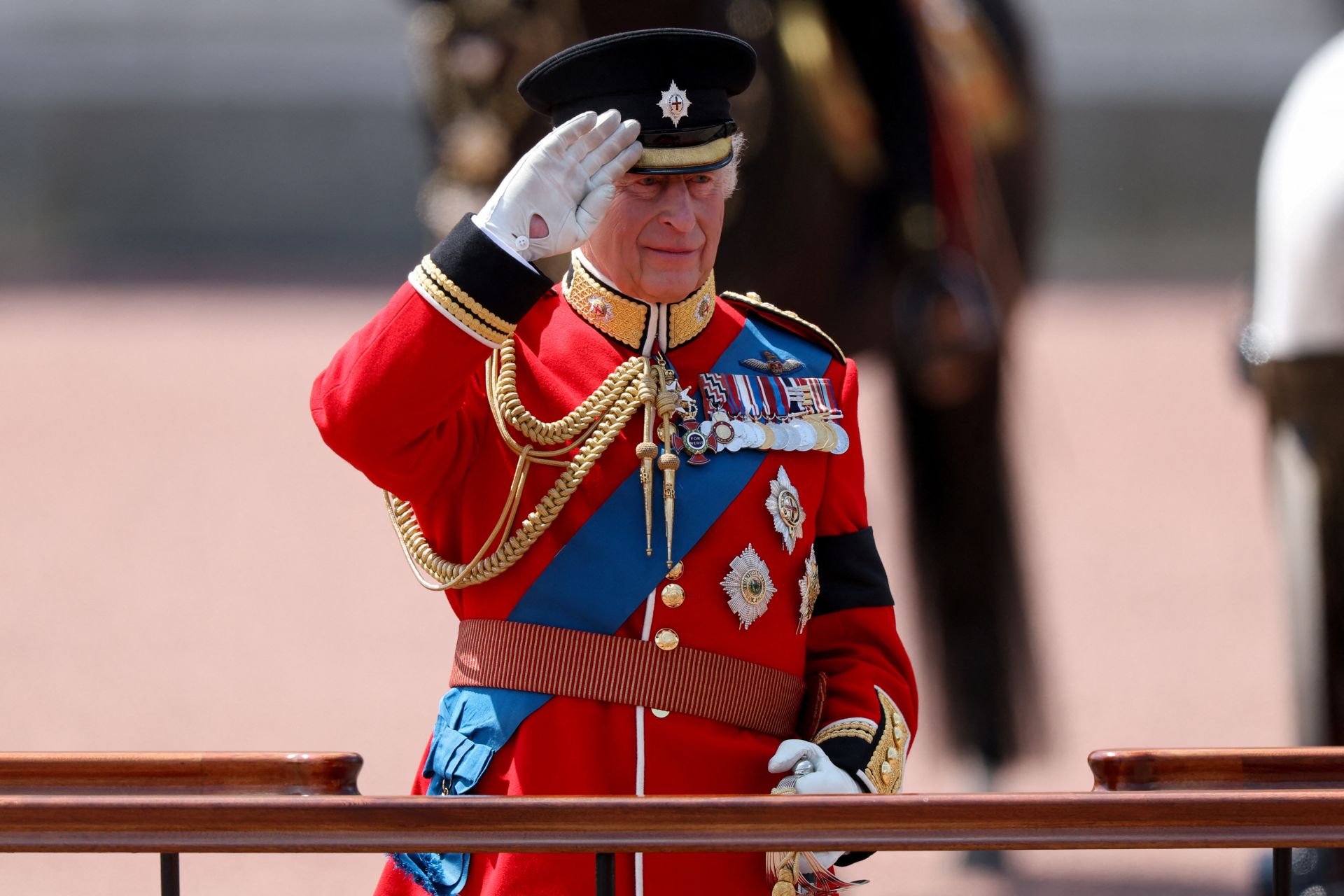 Kate Middleton deslumbra en su vuelta al desfile más colorido del Reino Unido