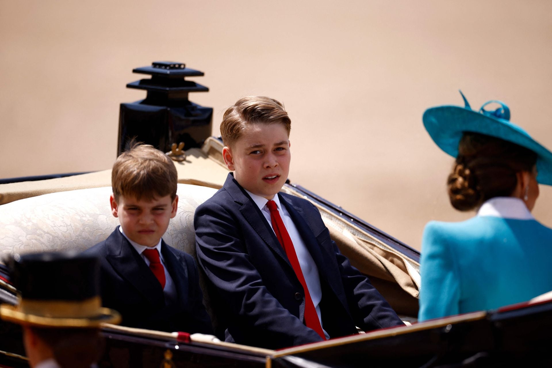 Kate Middleton deslumbra en su vuelta al desfile más colorido del Reino Unido