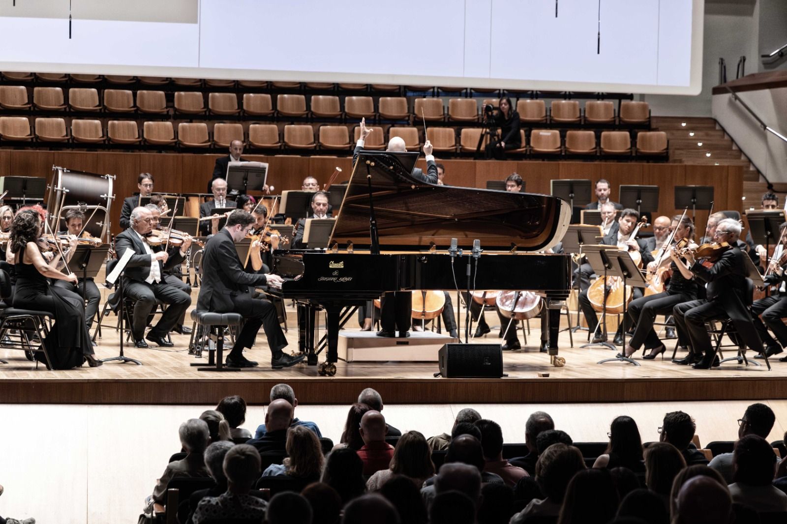 Nabeel Hayek gana el Concurso Internacional de Piano Iturbi