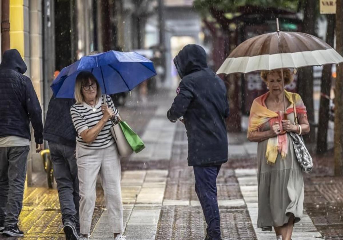 Una tormenta de verano, en una imagen de archivo.