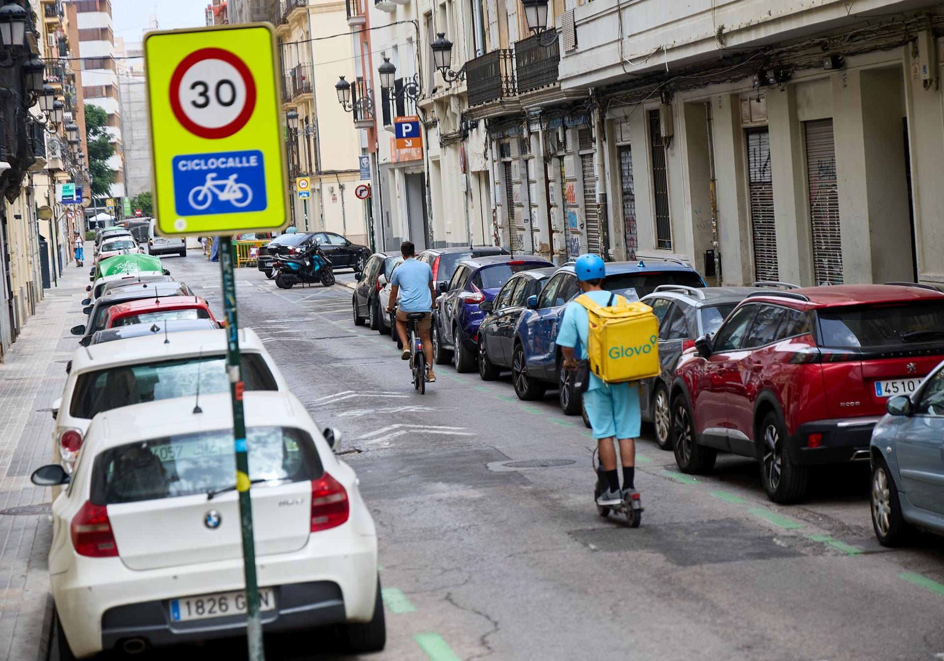 La calle Lepanto, ejemplo de ciclocalle con limitación de 30 km/h.