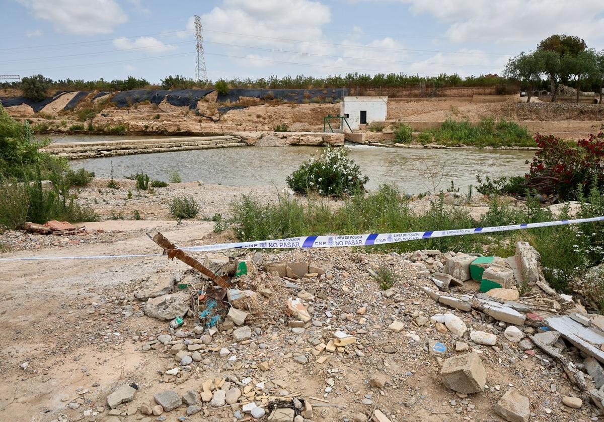 Azud de la acequia de Tormos, donde se halló el cuerpo de la última víctima.