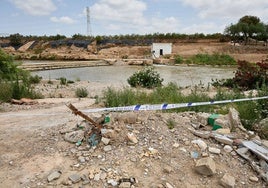 Azud de la acequia de Tormos, donde se halló el cuerpo de la última víctima.