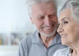 La salud bucodental no tiene edad: consejos para boomers