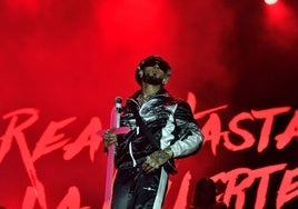 El cantante Anuel AA en un concierto.