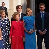 Irene Urdanagarin, la Infanta Elena de Borbón. la Reina Sofía de Grecia, la Infanta Cristina de Borbón, Miguel Urdangarin y Juan Urdangarin en la boda de Teodora de Grecia y Matthew Kumar.