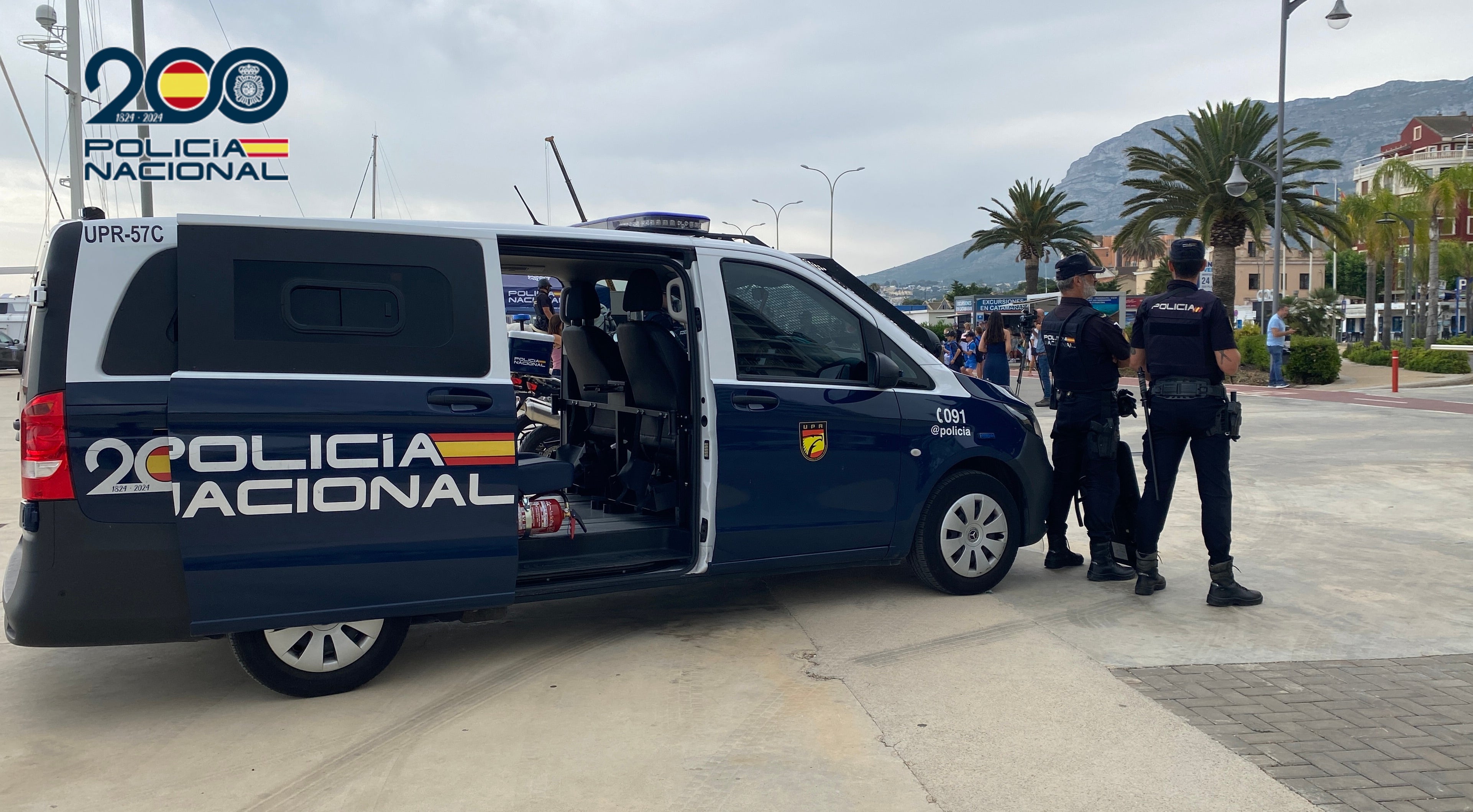 Efectivos de la Policía Local en Denia.