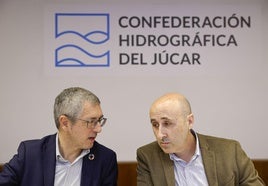 Hugo Morán (izquierda) junto a Miguel Polo, durante la presentación del plan.