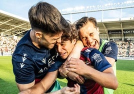 Alfonso Pastor, Carlos Álvarez y Manu Sánchez el día del ascenso.