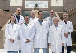 Grupo de investigación en Electrofisiología Cardíaca experimental, con M. Zarzoso, en el centro, y F.J. Chorro, segundo por la derecha.