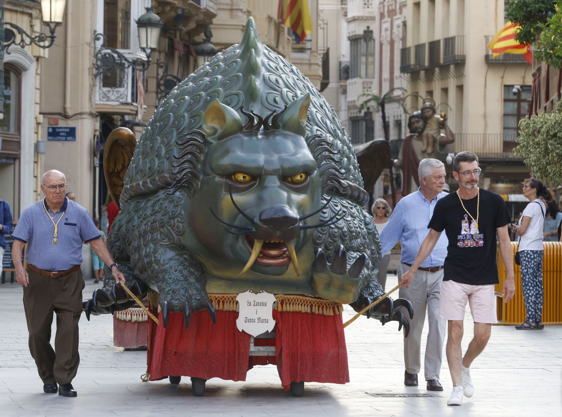 FOTOS | Las Rocas del Corpus ya están en la calle en Valencia