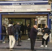 Cola en una administración de Loterías y Apuestas del Estado.
