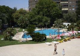 Abre una nueva piscina municipal en Valencia, La Hípica: horarios, normas y precios