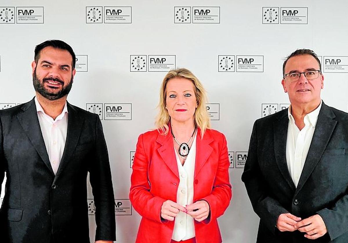 Modesto Sabater, Paqui Bartual y Miguel Bailach.