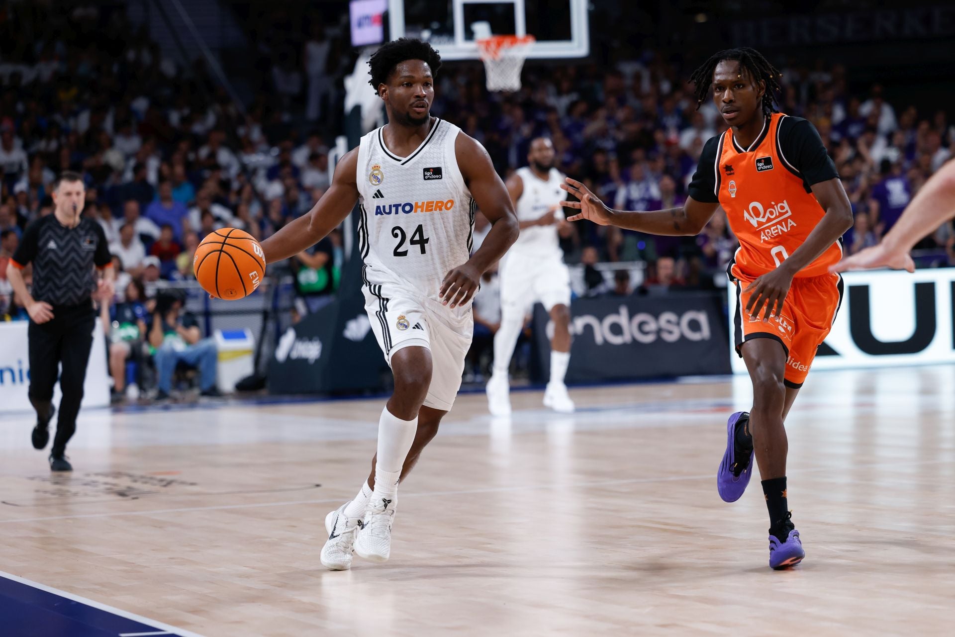 FOTOS | Así ha sido el segundo partido de la final de la ACB entre el Valencia Basket y el Real Madrid