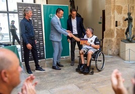 Vicent Mompó recibe al Valencia A-Ball, campeones de la liga.