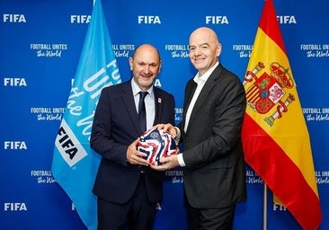 La opción mundialista del Nou Mestalla pasa desapercibida en la cumbre Louzán-Infantino
