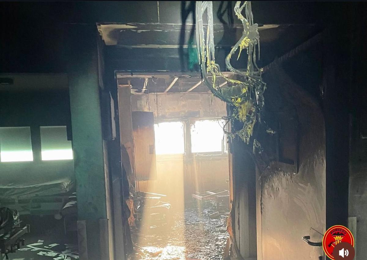 Imagen secundaria 1 - Así fueron las horas más dramáticas en el incendio de La Fe