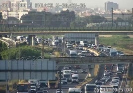 Valencia amanece con más de 38 kilómetros de atascos: la A-7 y la Pista de Silla, totalmente colapsadas