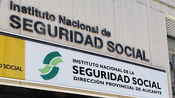 La Seguridad Social cambia las normas: a partir de ahora permite que los mayores de 52 años soliciten la pensión de orfandad, pero solo en este caso