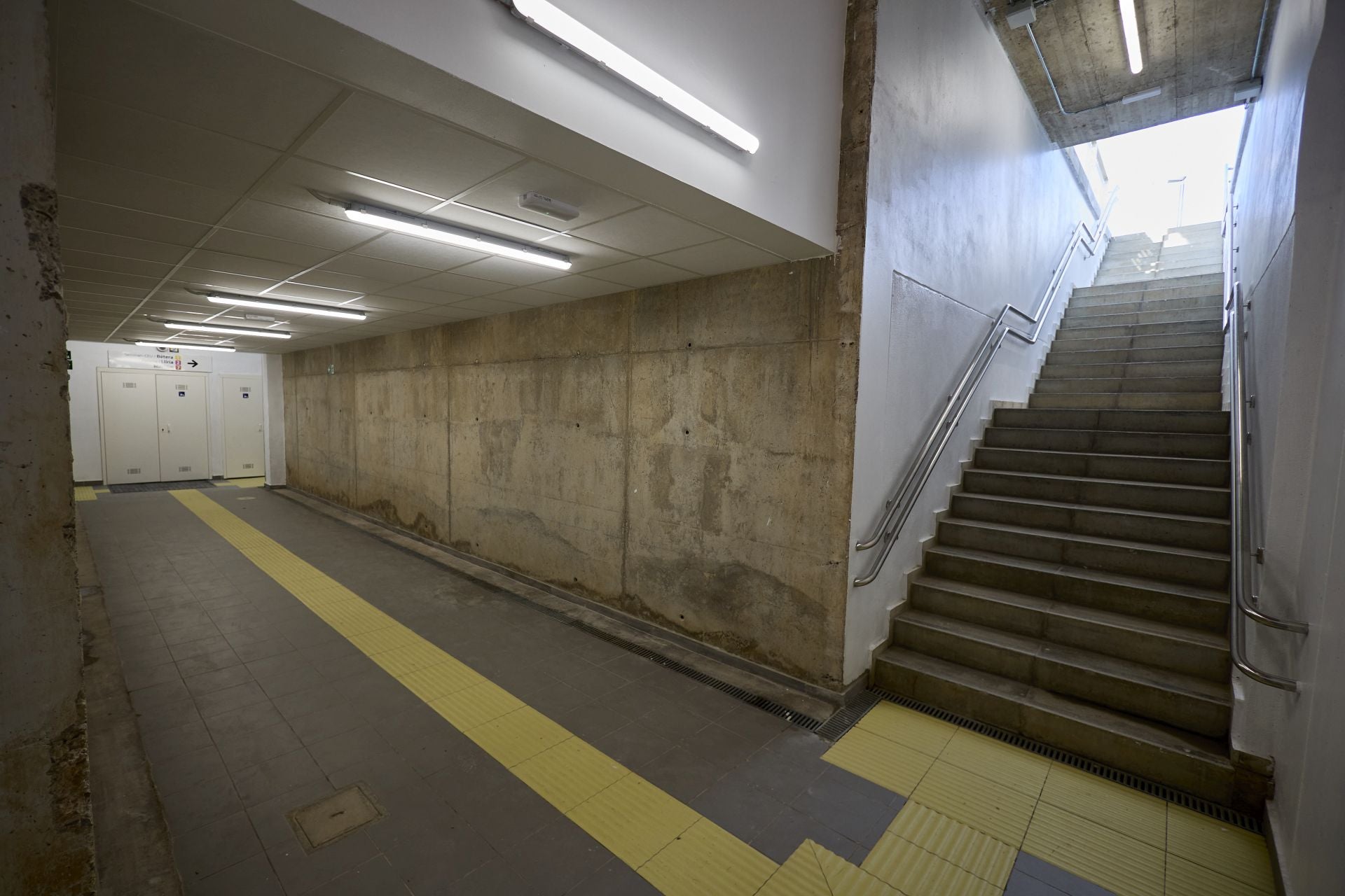 Todas las imágenes de apertura del metro en la zona cero de la dana