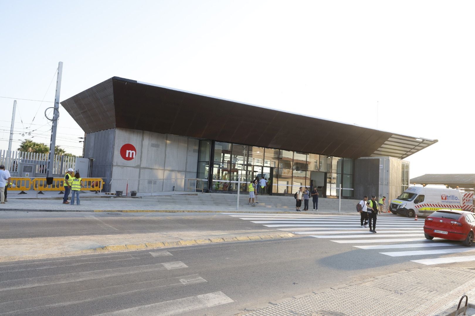 Todas las imágenes de apertura del metro en la zona cero de la dana