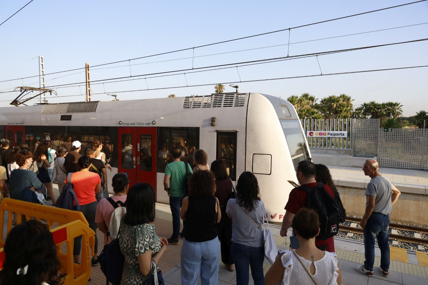 Todas las imágenes de apertura del metro en la zona cero de la dana