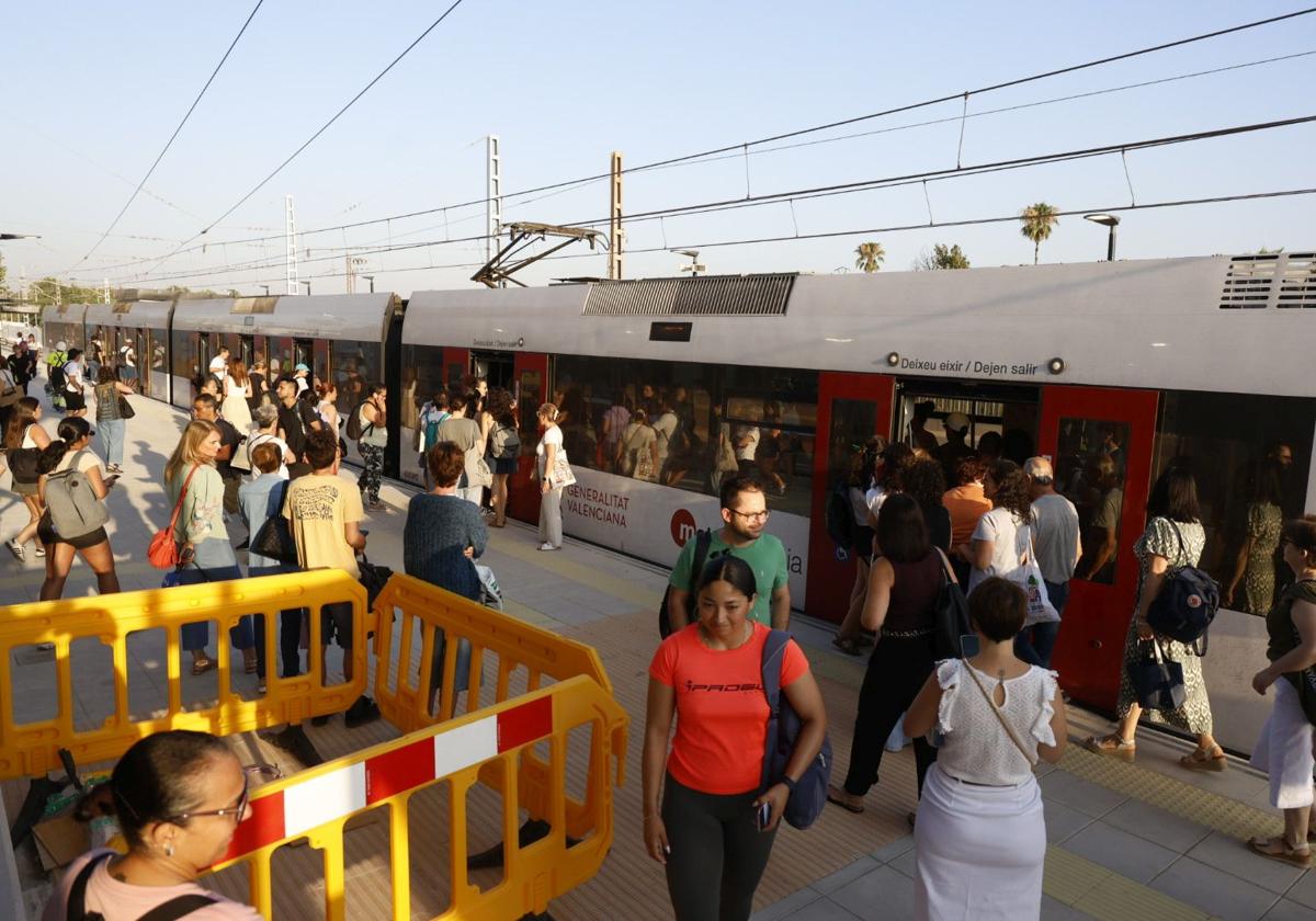 El metro vuelve a la zona cero: «Lo esperaba como agua de mayo»