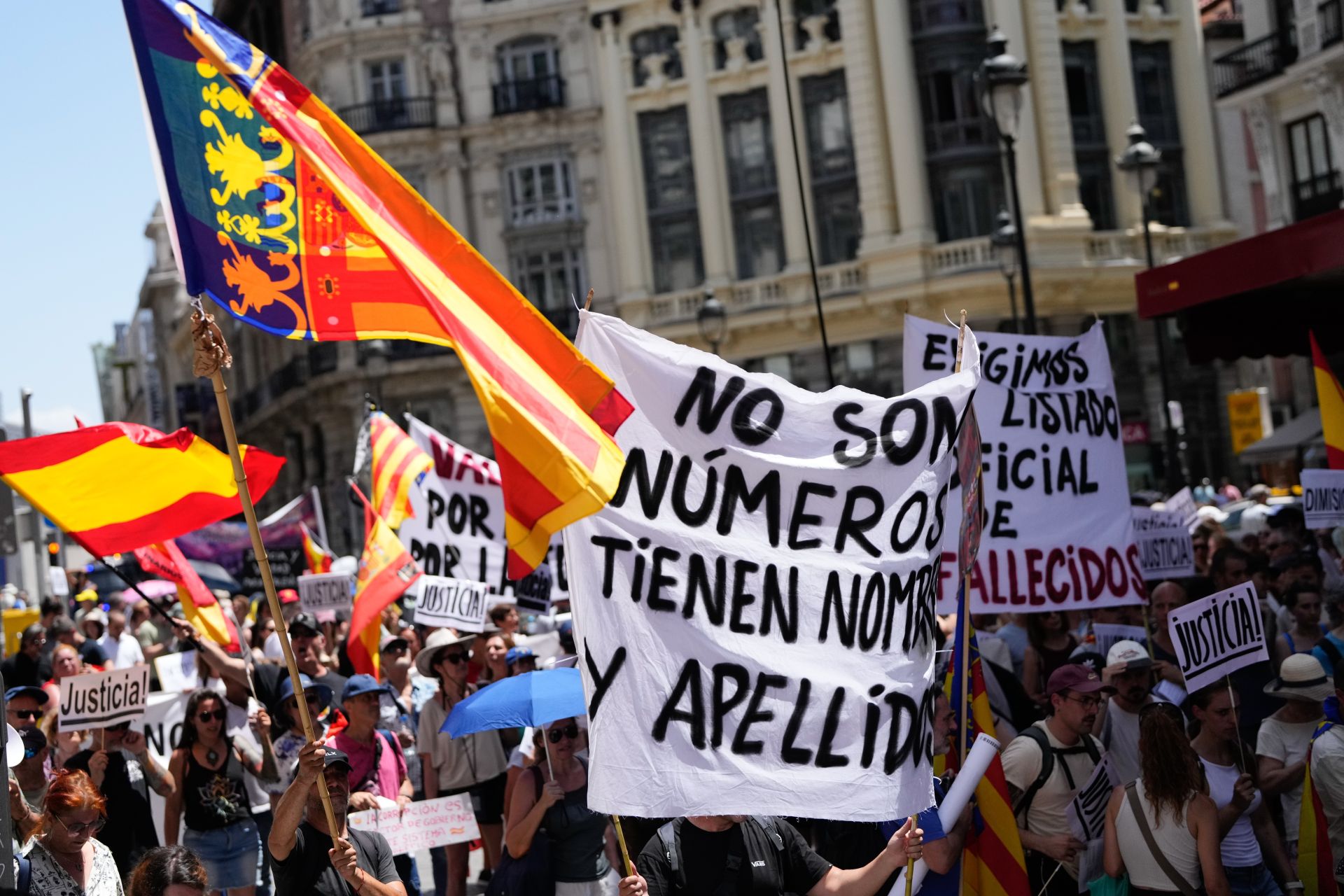 Víctimas de la dana se manifiestan en Madrid ocho meses después de la tragedia